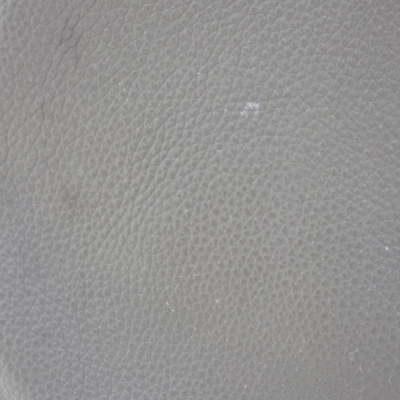 GUCCI Elegant Gray Women's Tote Bag - Picture 4 of 6